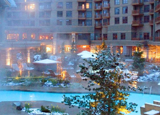 Four Seasons Resorts & Residences - Piscina