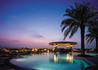 Shangri-La Hotel, Dubai - Piscina
